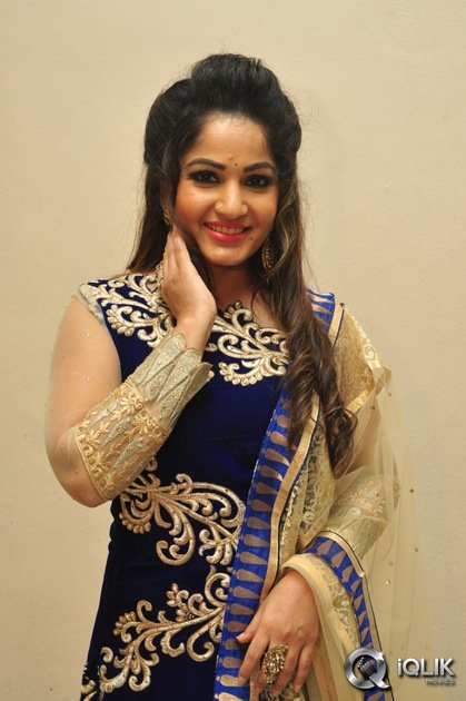 Madhavi-Latha-At-Iddaram-Movie-Audio-Launch